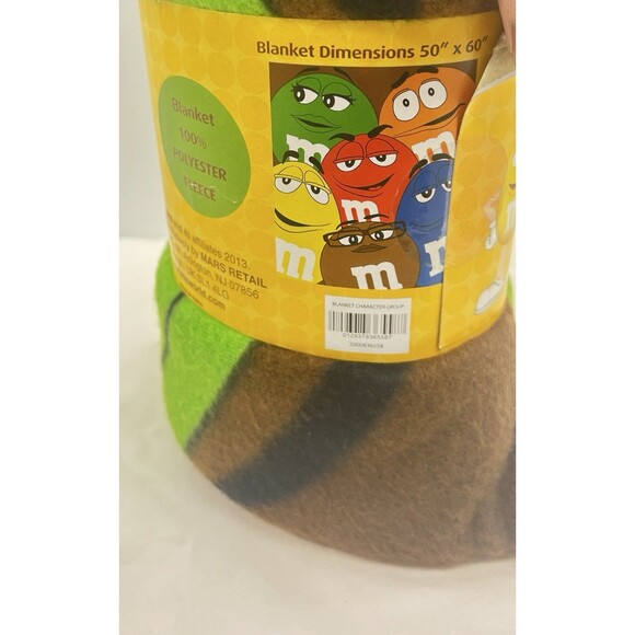 M & M Fleece 50" x 60 " Blanket NWT - Picture 3 of 7